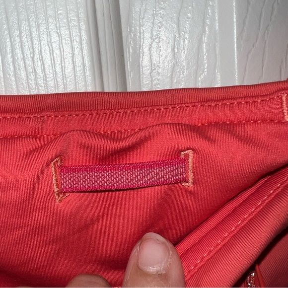 Lululemon 🍋 Run Speed Shorts 4-way Stretch
Prism Petal Size 4 - Picture 11 of 13